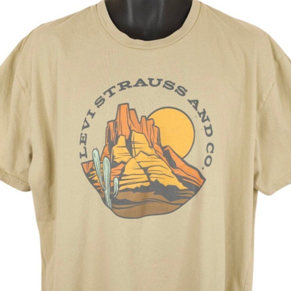 Levis T Shirt Mens Size 2XL Beige Levi Strauss And Co Desert Cactus